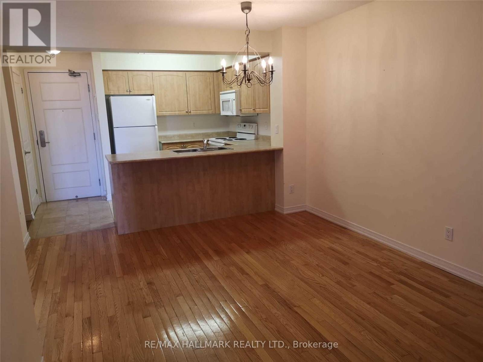 1210 - 310 Red Maple Road, Richmond Hill, Ontario  L4C 0T7 - Photo 5 - N12726032