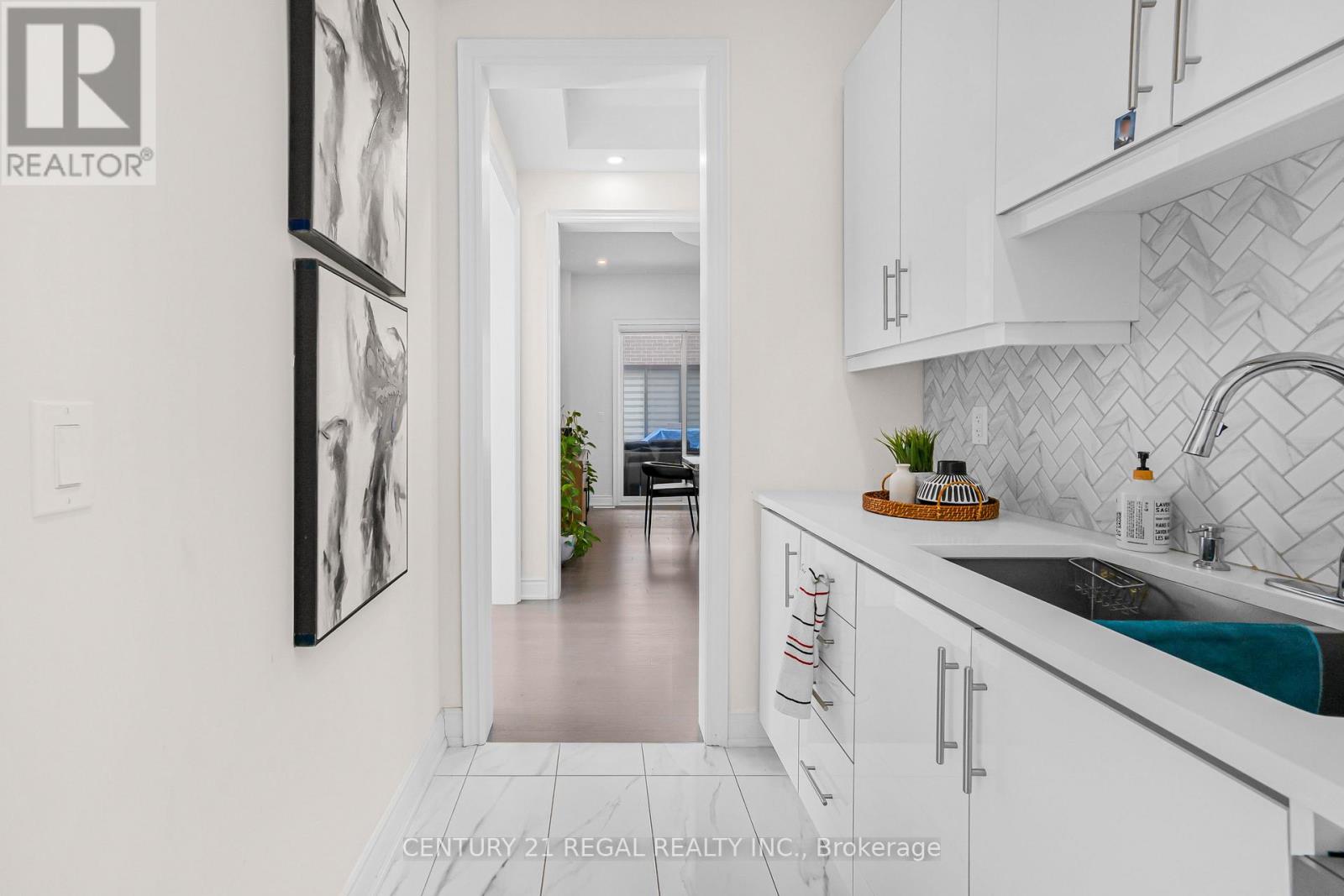 15 Ballanview Court, Whitchurch-Stouffville, Ontario  L4A 4W9 - Photo 18 - N12726068