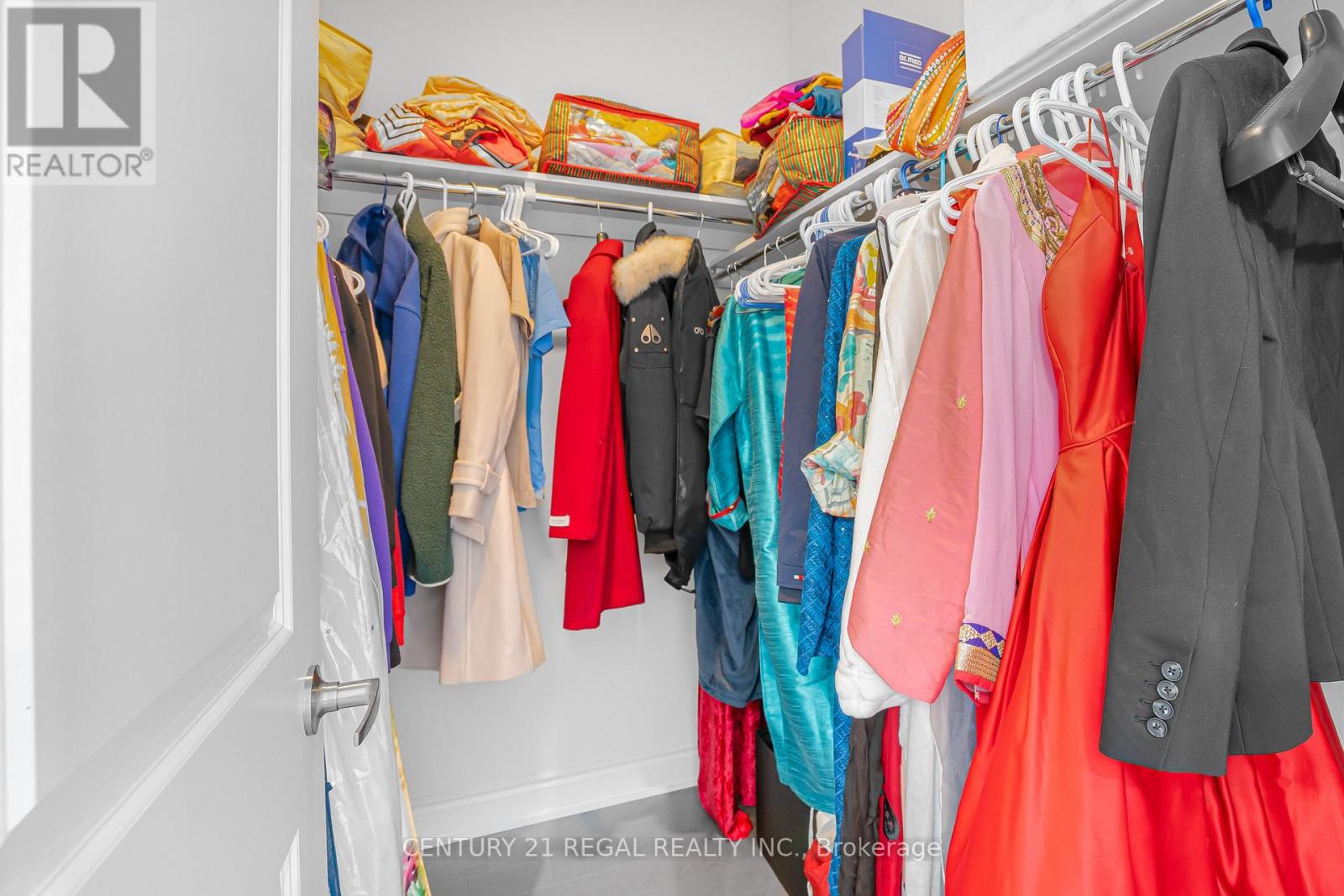 15 Ballanview Court, Whitchurch-Stouffville, Ontario  L4A 4W9 - Photo 36 - N12726068