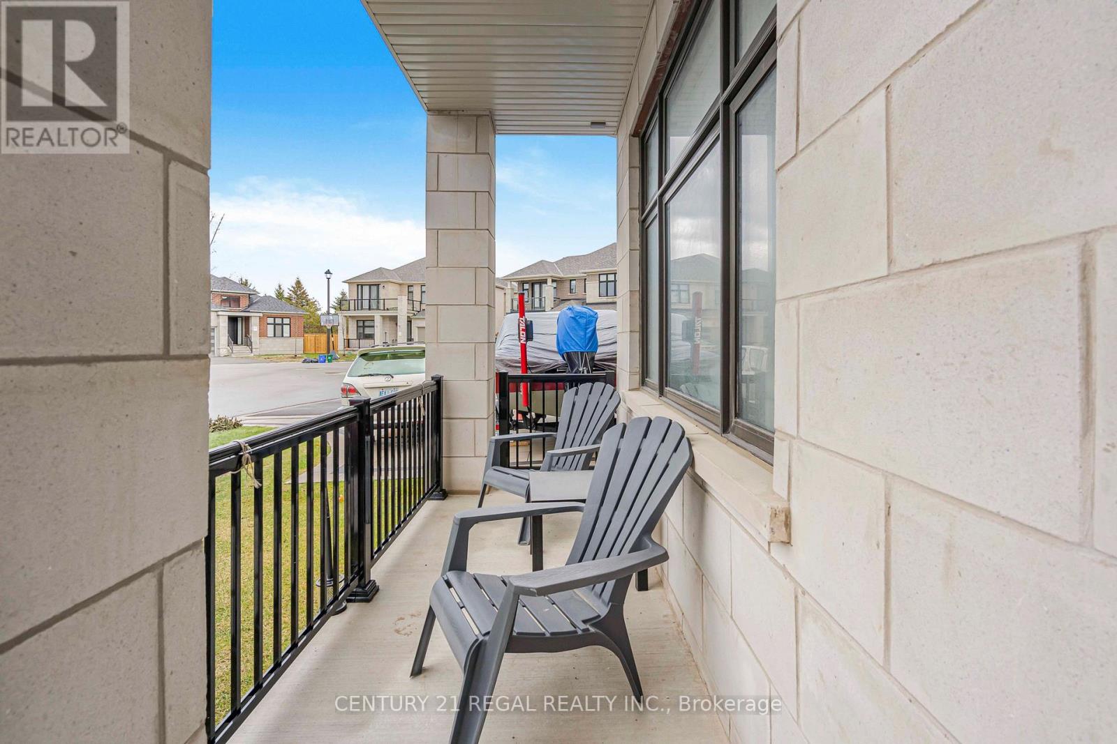 15 Ballanview Court, Whitchurch-Stouffville, Ontario  L4A 4W9 - Photo 49 - N12726068