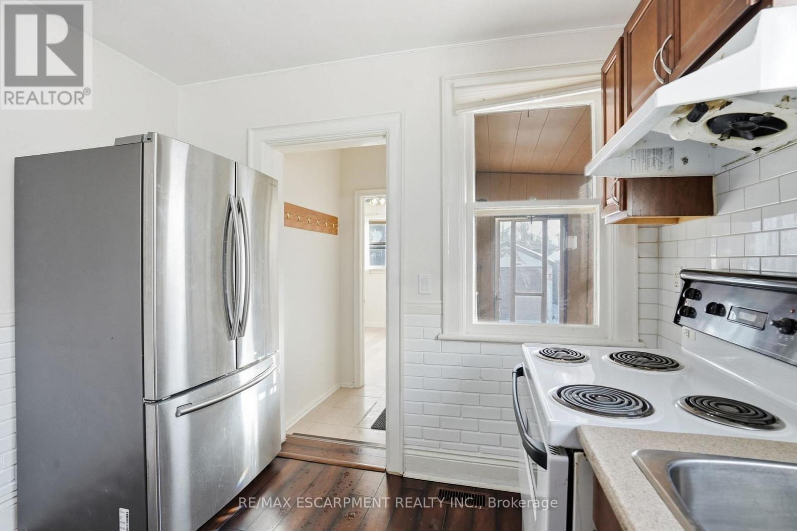 246 Cope Street, Hamilton, Ontario  L8H 5B5 - Photo 22 - X12518404