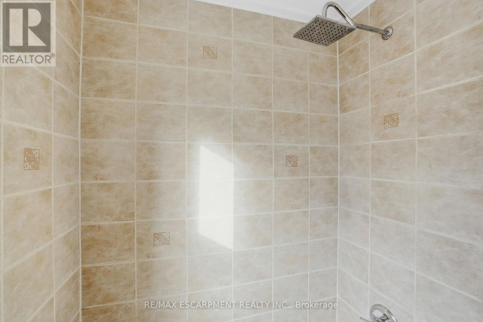 246 Cope Street, Hamilton, Ontario  L8H 5B5 - Photo 29 - X12518404