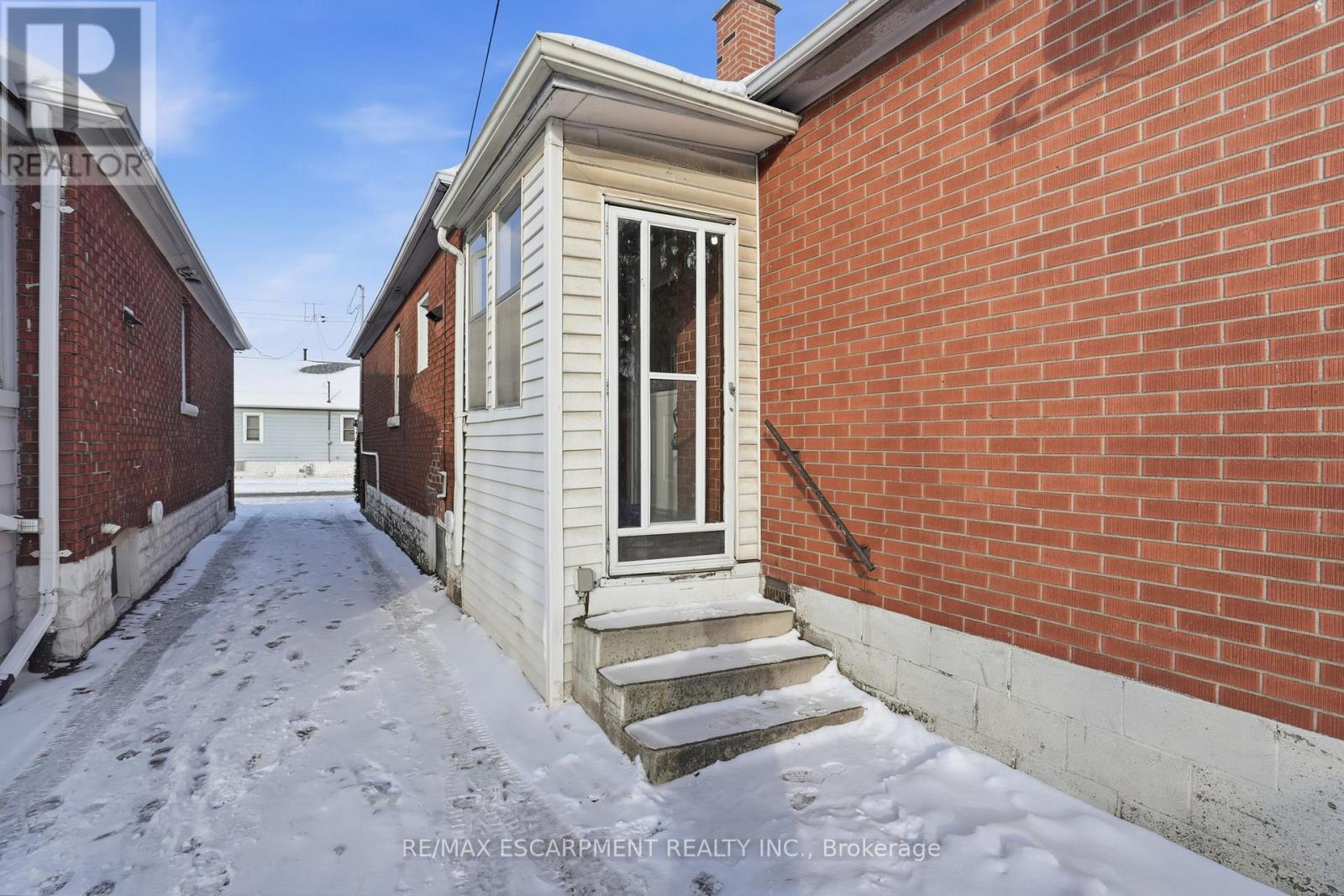 246 Cope Street, Hamilton, Ontario  L8H 5B5 - Photo 35 - X12518404