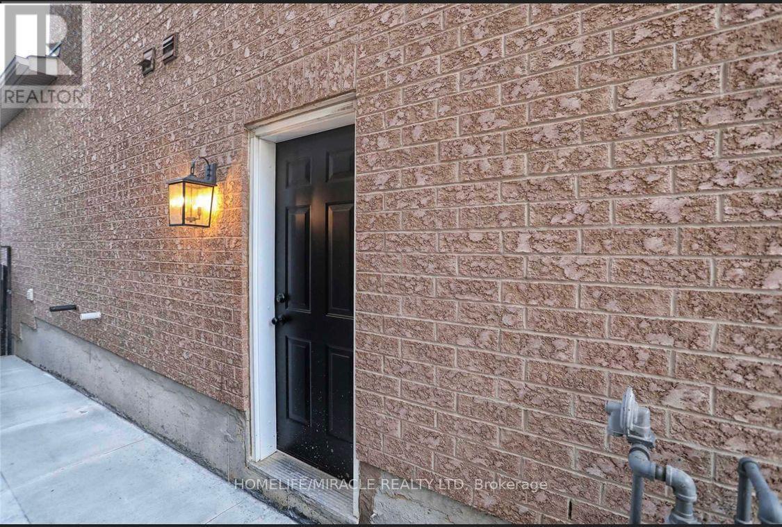 BASEMENT - 71 PANTOMINE BOULEVARD, Brampton, Ontario