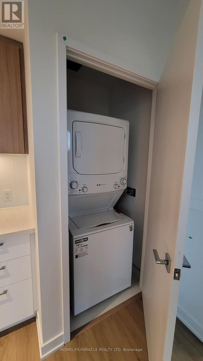 608 - 500 Plains Road E, Burlington, Ontario  L7T 2E1 - Photo 11 - W12725972