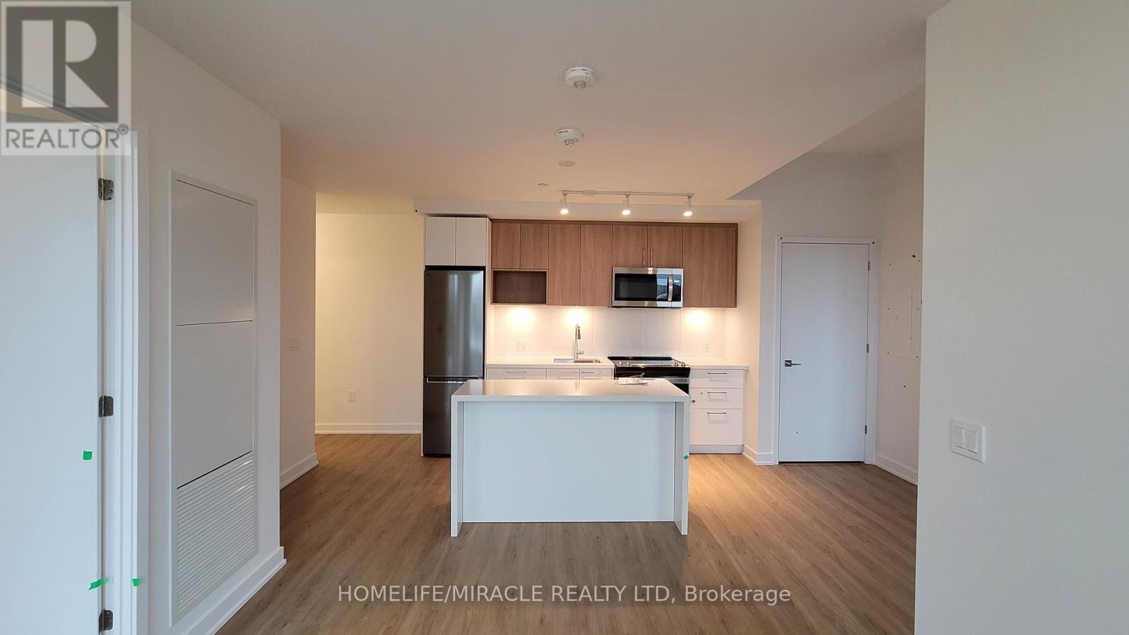 608 - 500 Plains Road E, Burlington, Ontario  L7T 2E1 - Photo 19 - W12725972