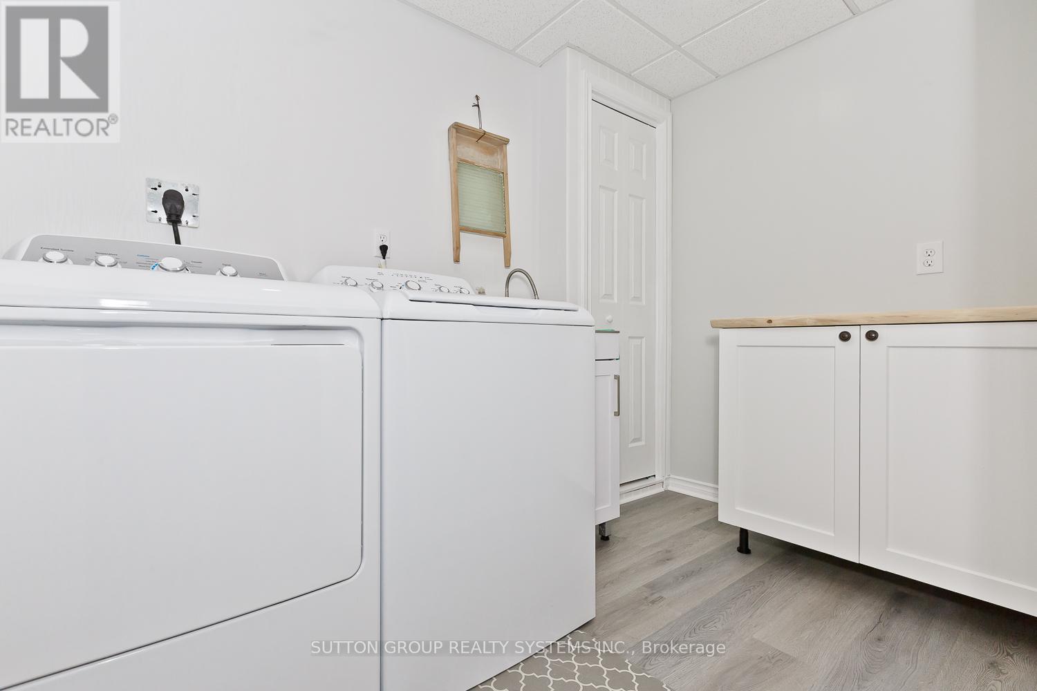 3945 Foxwood Avenue, Mississauga, Ontario  L5N 7V4 - Photo 39 - W12725988