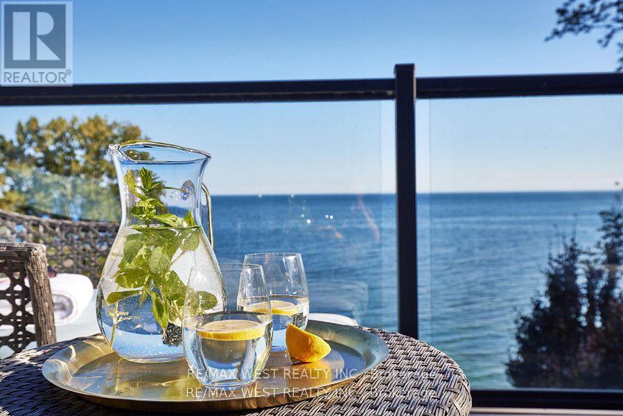 5 Eleventh Street, Toronto, Ontario  M8V 2G2 - Photo 4 - W12725998