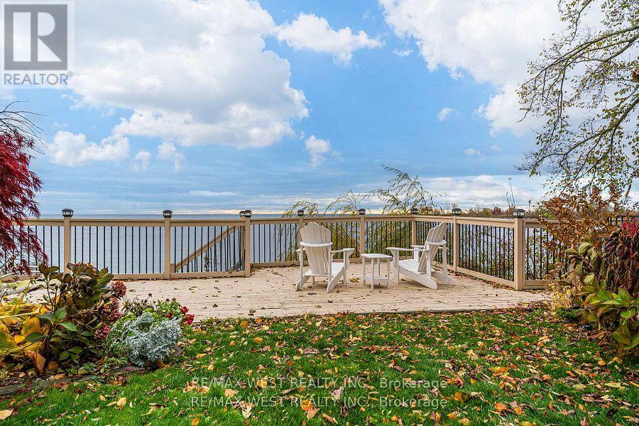 5 Eleventh Street, Toronto, Ontario  M8V 2G2 - Photo 7 - W12725998