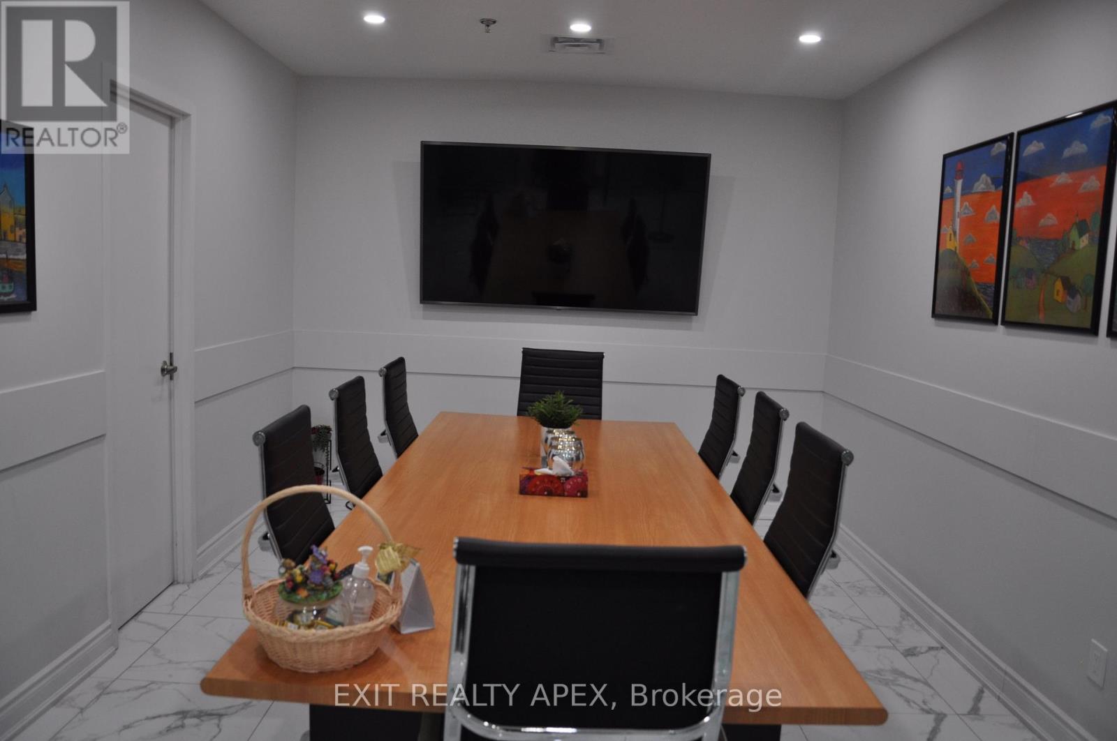 403 - 2250 Bovaird Drive E, Brampton, Ontario  L6R 3J5 - Photo 8 - W12726010