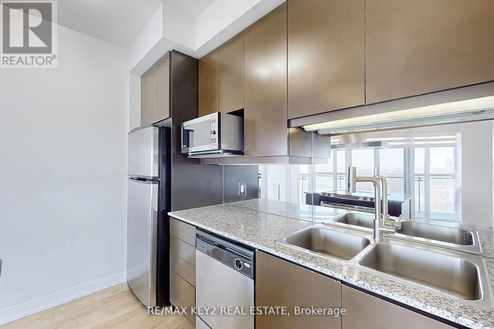 4201 - 50 Absolute Avenue, Mississauga, Ontario  L4Z 0A8 - Photo 4 - W12726048