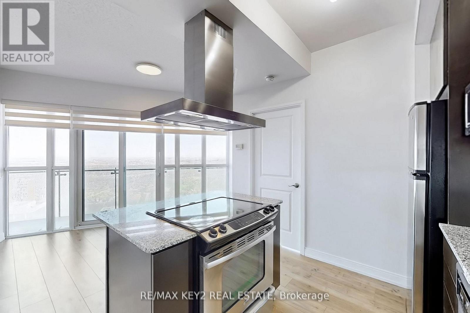 4201 - 50 Absolute Avenue, Mississauga, Ontario  L4Z 0A8 - Photo 5 - W12726048