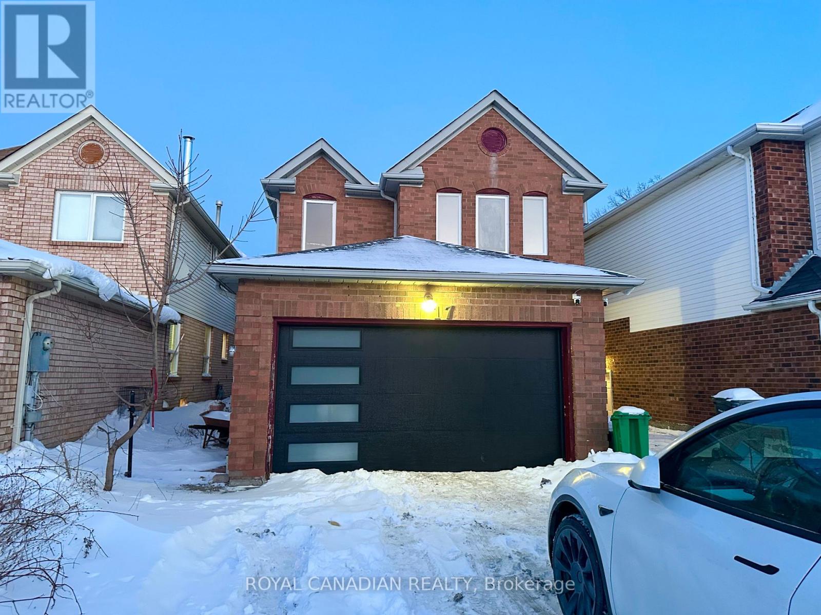 17 TRAMMELL LANE, Brampton, Ontario