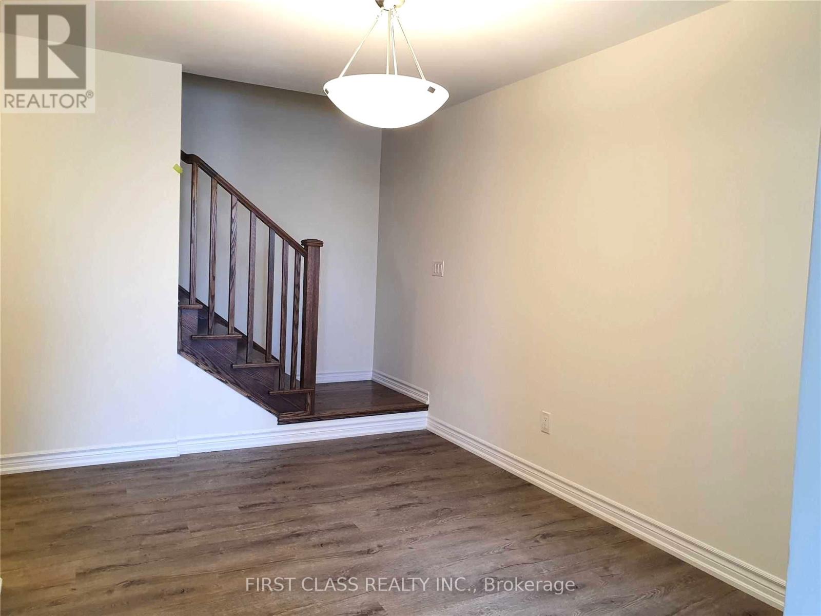 944 Balsam Court, Milton, Ontario  L9E 1R6 - Photo 21 - W12726066