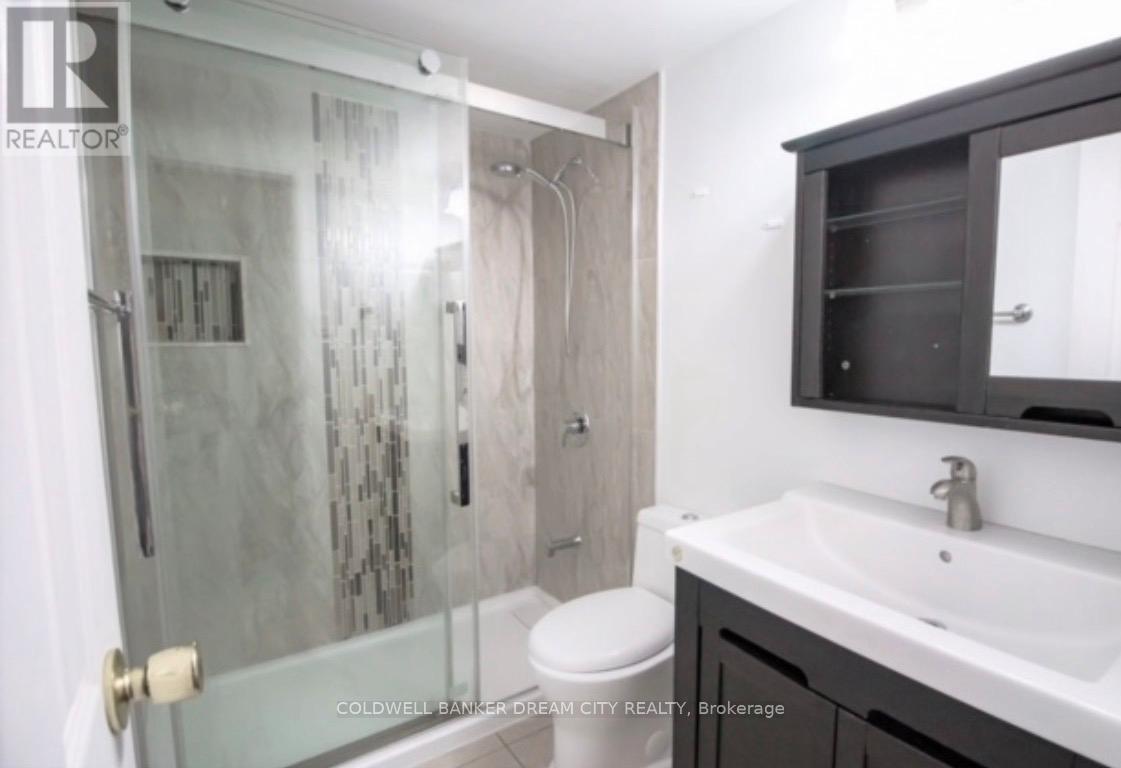 1115 - 390 Dixon Road, Toronto, Ontario  M9R 1T4 - Photo 5 - W12726084