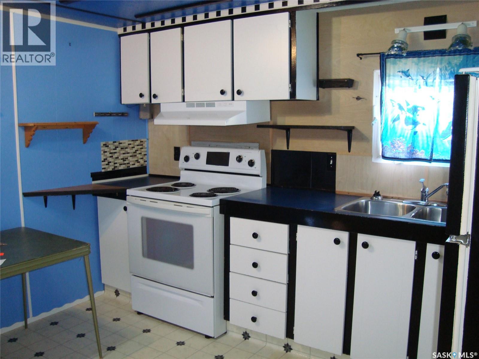 14 701 11th Avenue Nw, Swift Current, Saskatchewan  S9H 4M5 - Photo 3 - SK024548