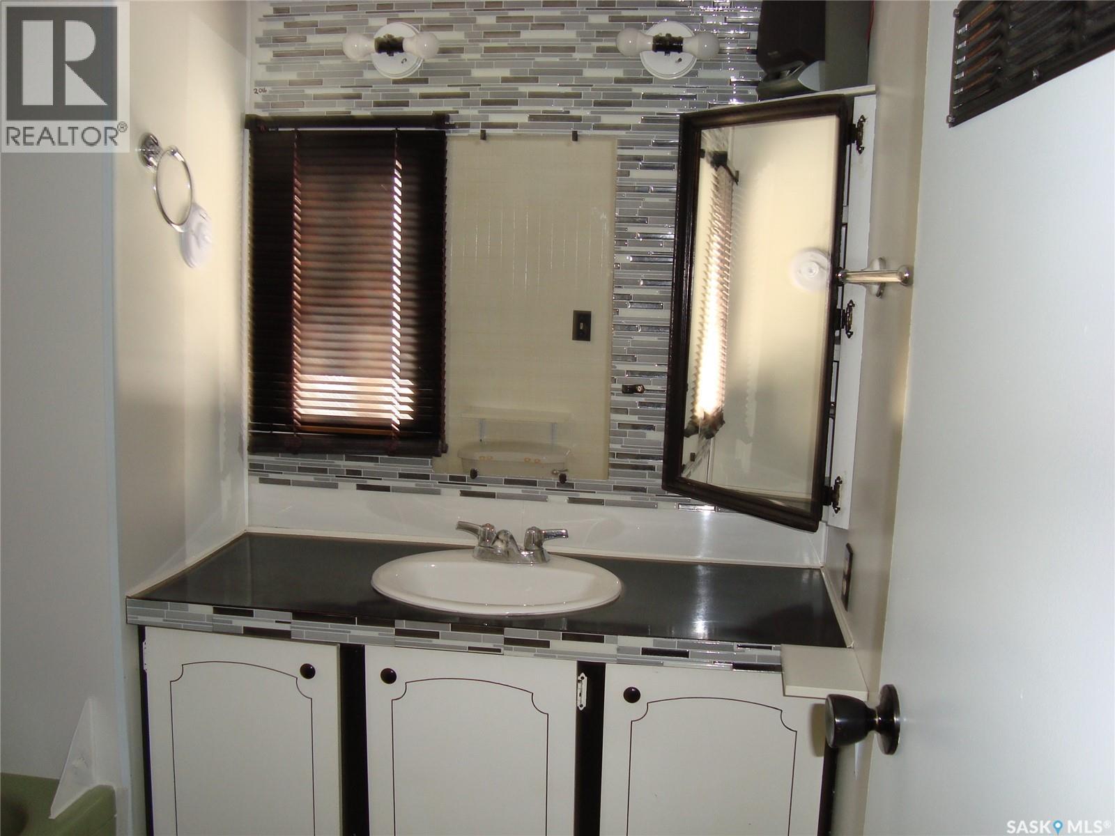 14 701 11th Avenue Nw, Swift Current, Saskatchewan  S9H 4M5 - Photo 12 - SK024548