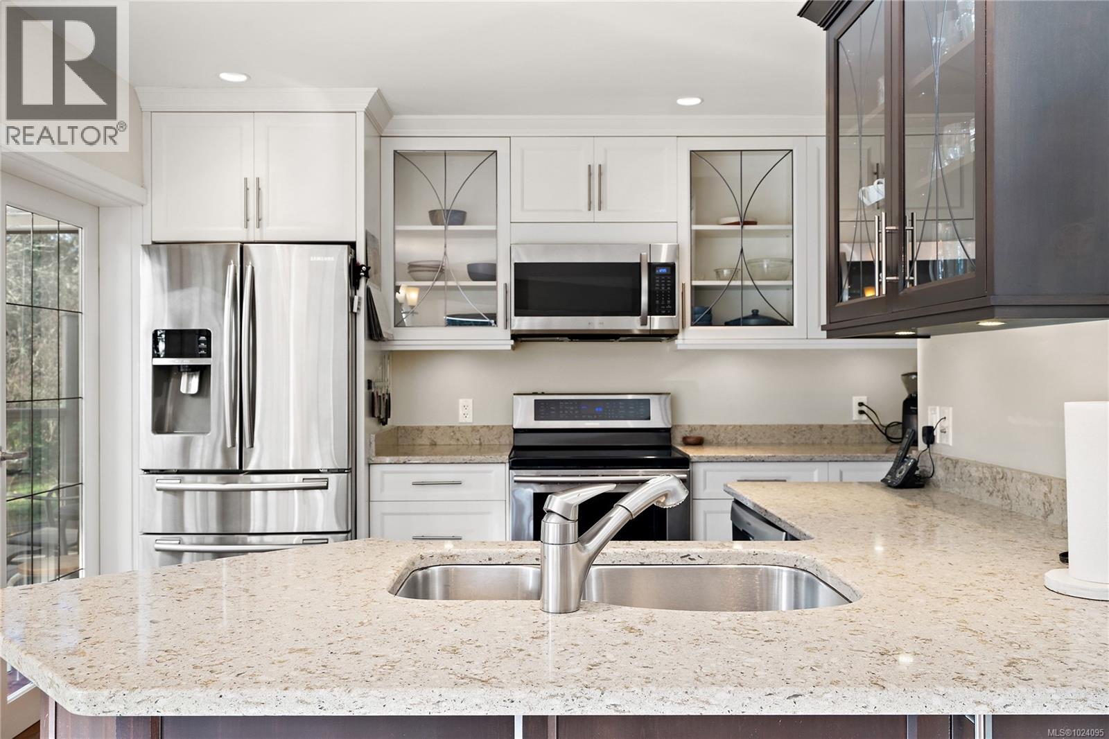 32 1255 Wain Rd, North Saanich, British Columbia  V8L 4R1 - Photo 3 - 1024095