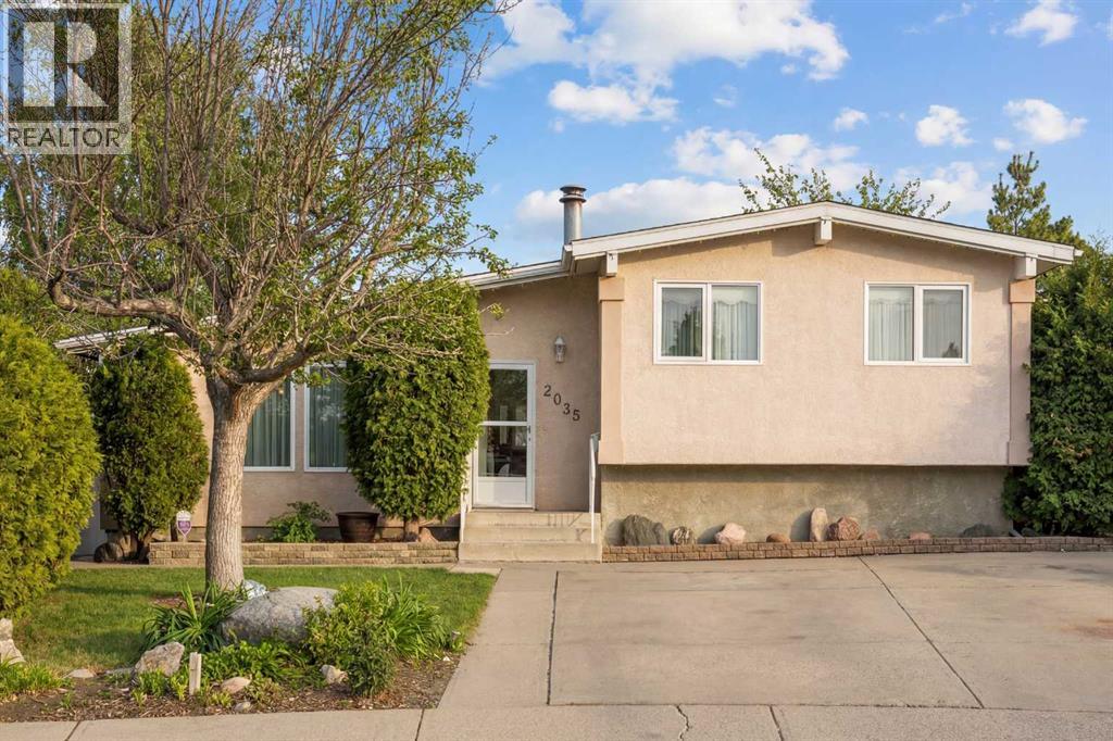 2035 19 Avenue N, Lethbridge, Alberta