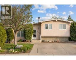 2035 19 Avenue N, Lethbridge, Alberta