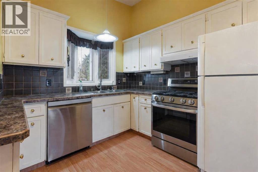 2035 19 Avenue N, Lethbridge, Alberta  T1H 4G4 - Photo 6 - A2280785