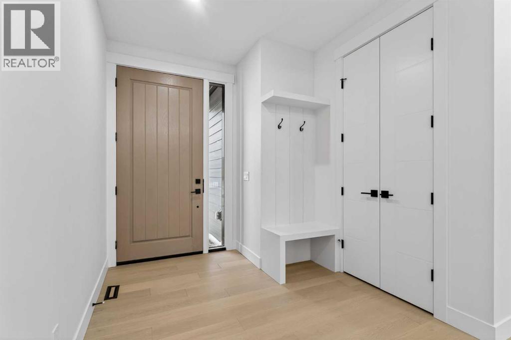 95 South Shore Road, Chestermere, Alberta  T1X 2S2 - Photo 2 - A2279922