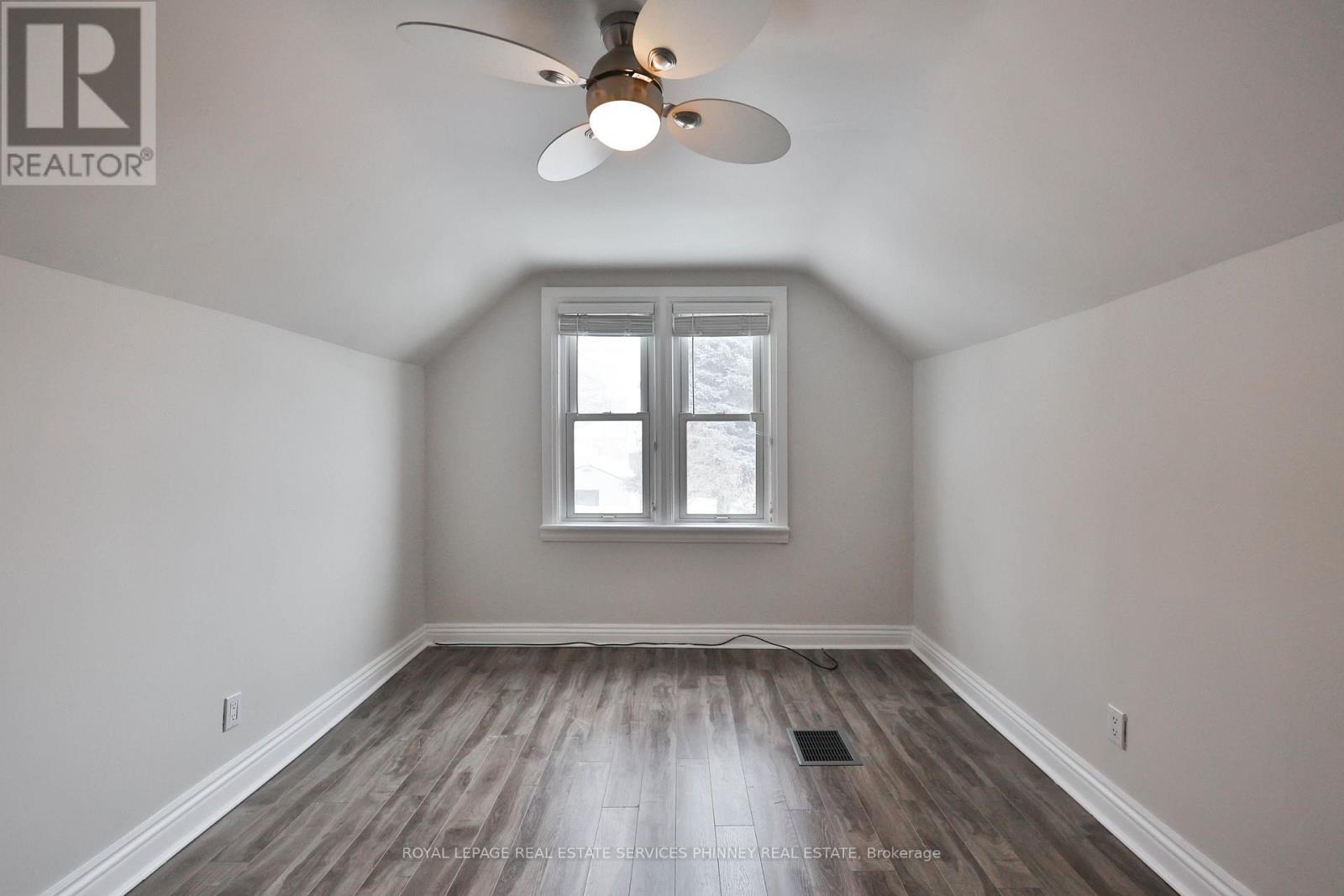 256 Walter Avenue S, Hamilton, Ontario  L8K 3L4 - Photo 14 - X12725950