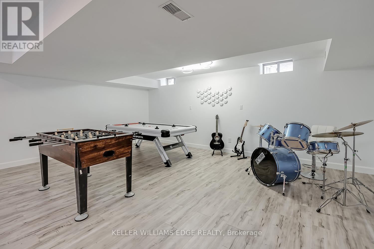 168 Echovalley Drive, Hamilton, Ontario  L8J 0H2 - Photo 37 - X12725954