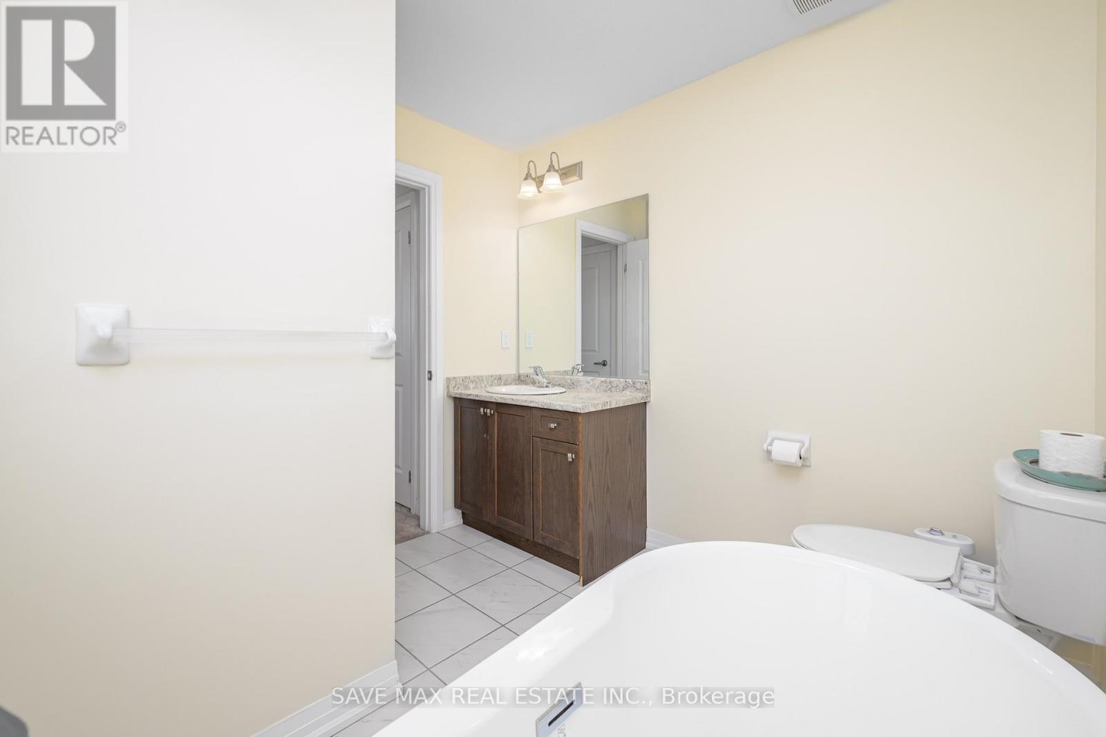 43 Carew Boulevard, Kawartha Lakes, Ontario  K9V 0P7 - Photo 29 - X12725982