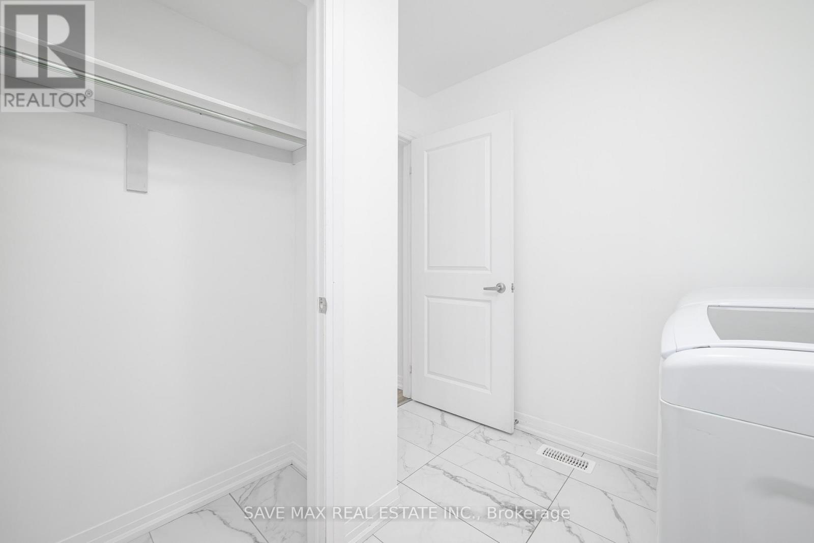 43 Carew Boulevard, Kawartha Lakes, Ontario  K9V 0P7 - Photo 38 - X12725982