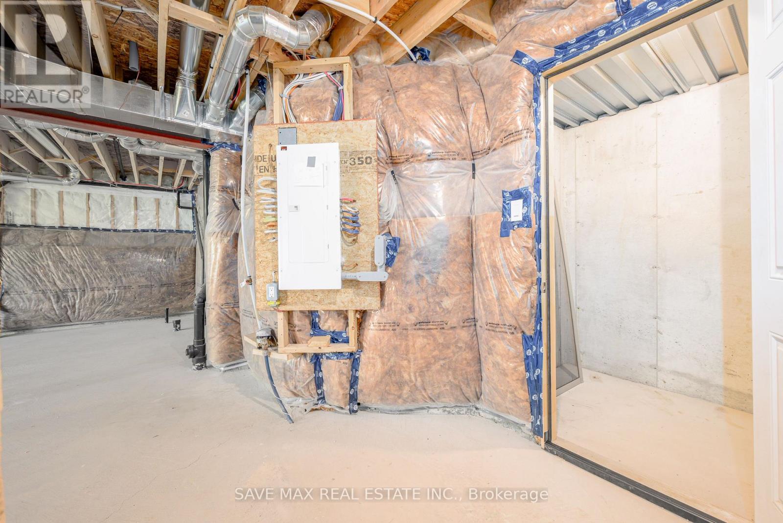 43 Carew Boulevard, Kawartha Lakes, Ontario  K9V 0P7 - Photo 40 - X12725982