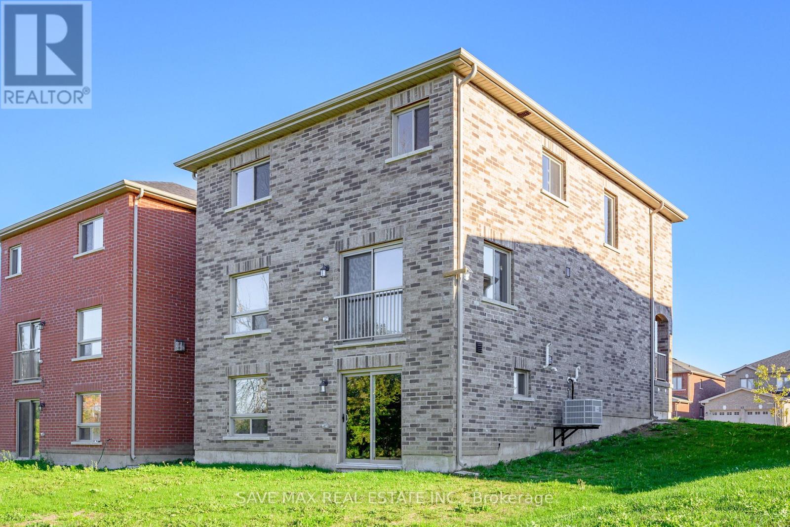 43 Carew Boulevard, Kawartha Lakes, Ontario  K9V 0P7 - Photo 6 - X12725982