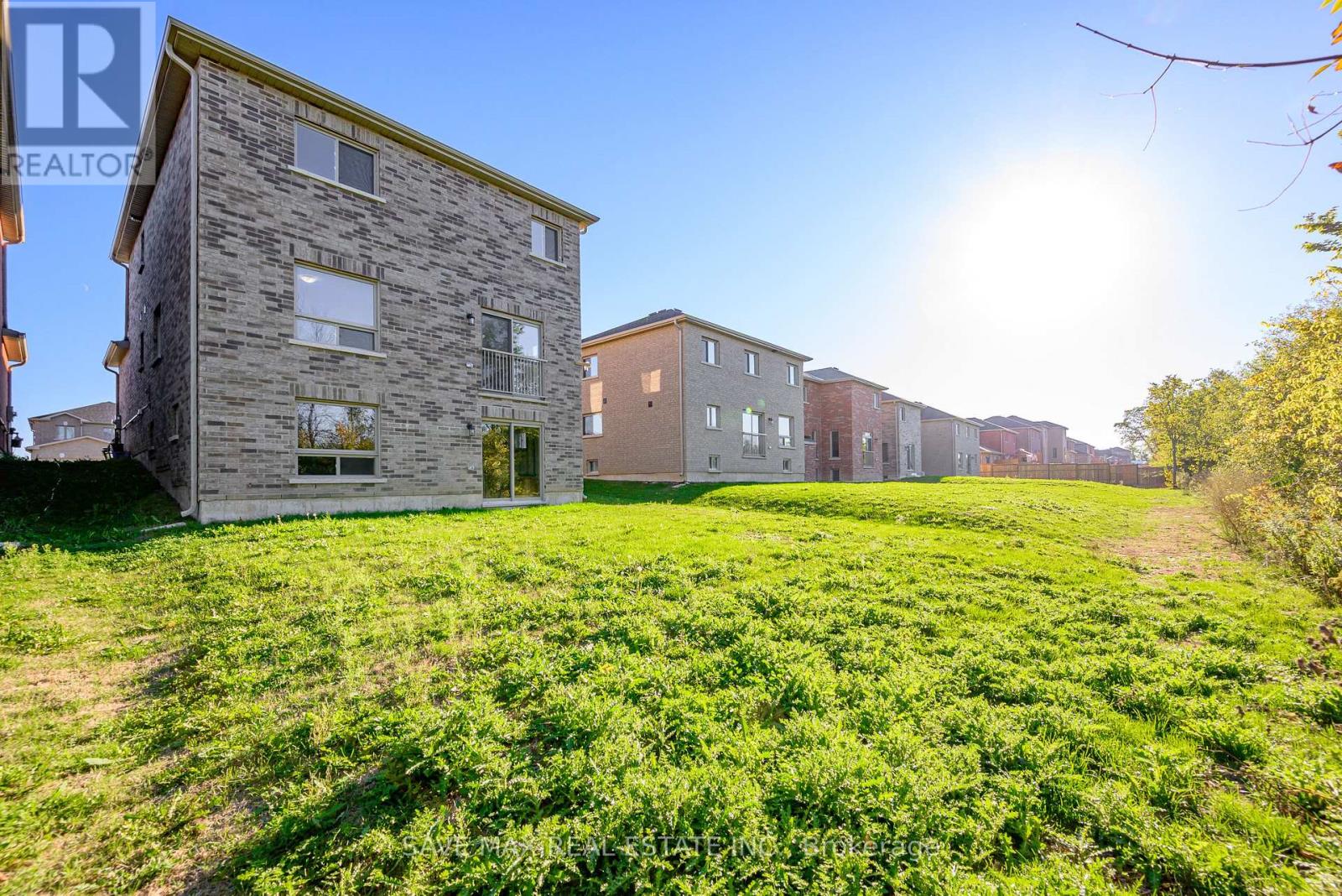 43 Carew Boulevard, Kawartha Lakes, Ontario  K9V 0P7 - Photo 7 - X12725982