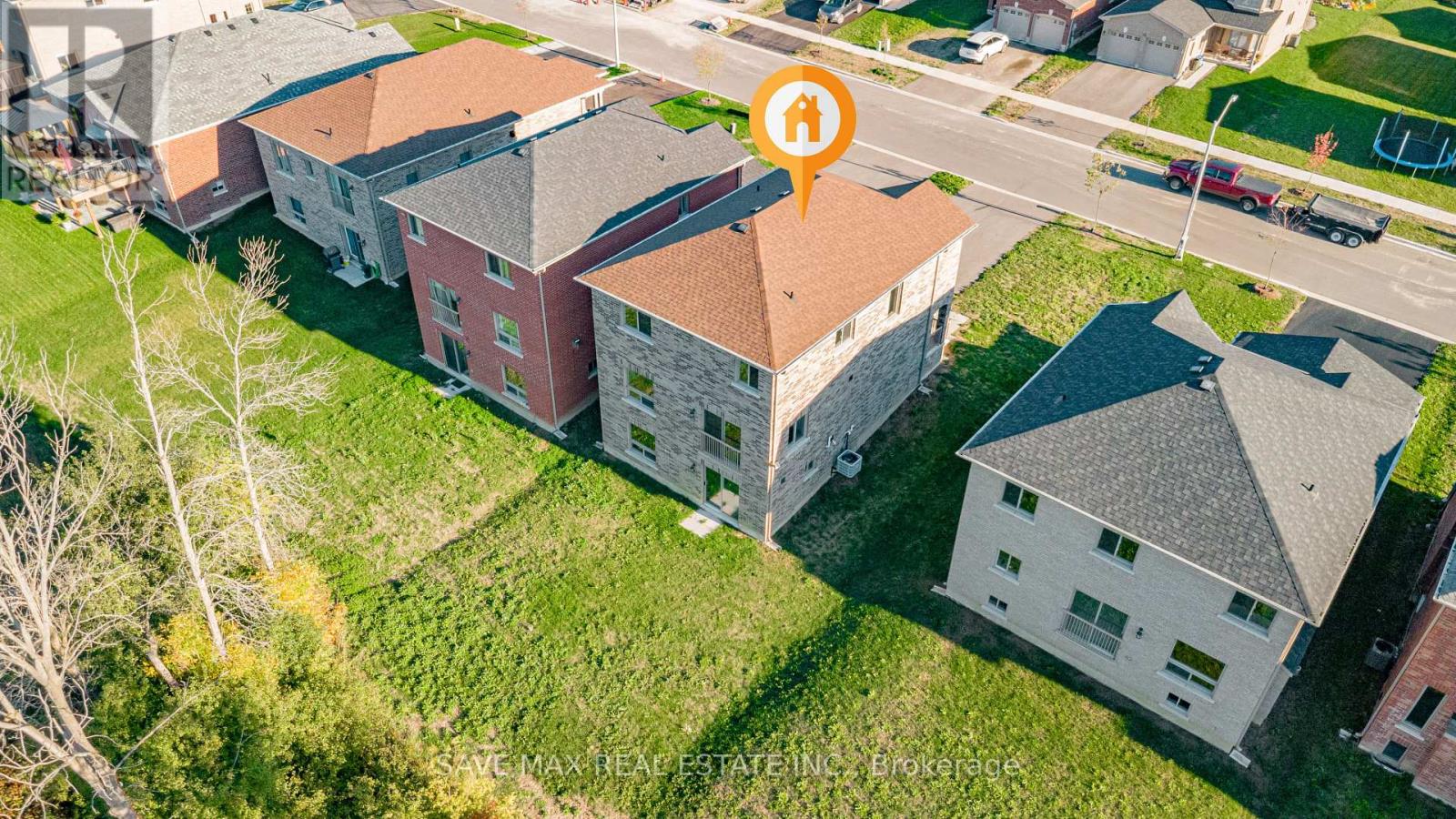 43 Carew Boulevard, Kawartha Lakes, Ontario  K9V 0P7 - Photo 9 - X12725982