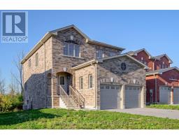 43 CAREW BOULEVARD, Kawartha Lakes, Ontario