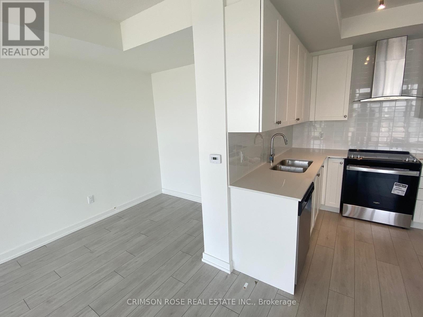 2210 - 55 Duke Street, Kitchener, Ontario  N2H 0C9 - Photo 8 - X12725986