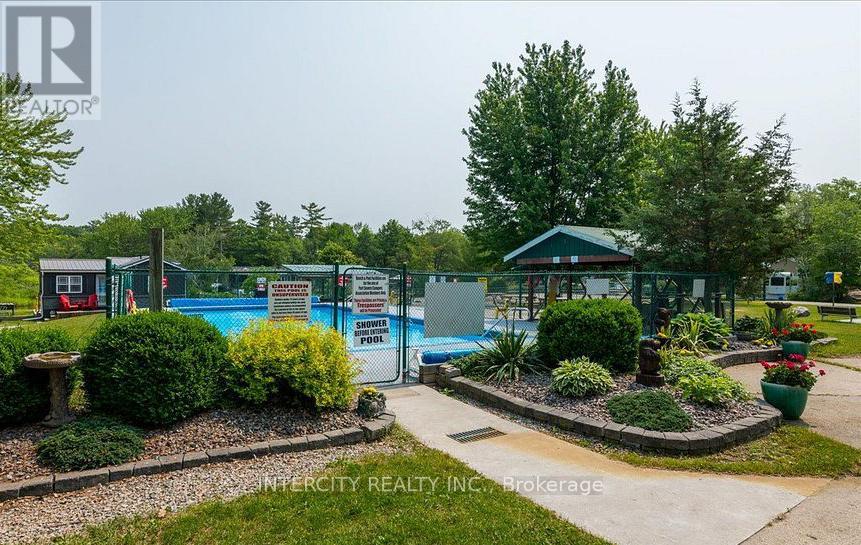 131 - 164 Lone Pine Road, Georgian Bay, Ontario  L4L 9E7 - Photo 10 - X12726116