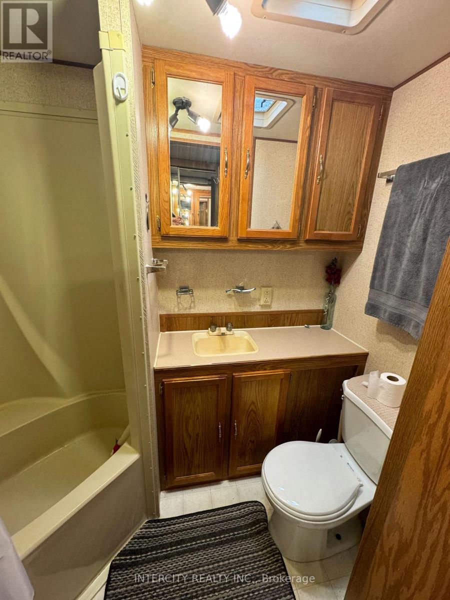 131 - 164 Lone Pine Road, Georgian Bay, Ontario  L4L 9E7 - Photo 27 - X12726116