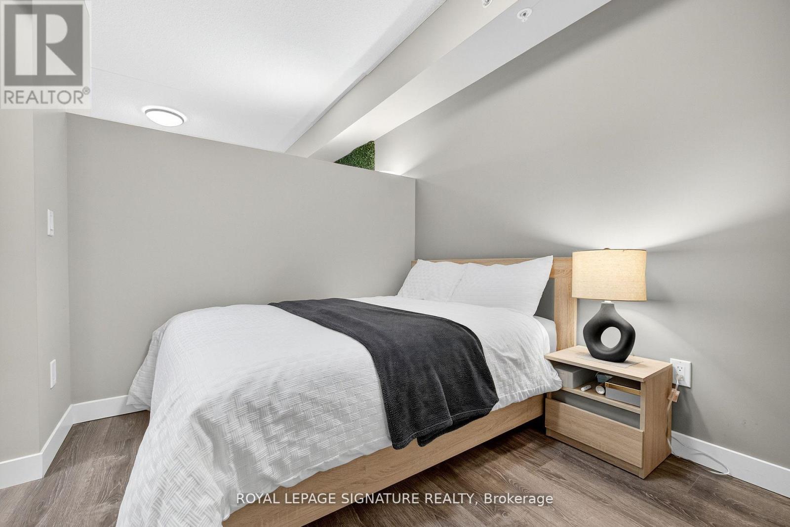 6 - 308 Lester Street, Waterloo, Ontario  N2L 0H9 - Photo 23 - X12726128