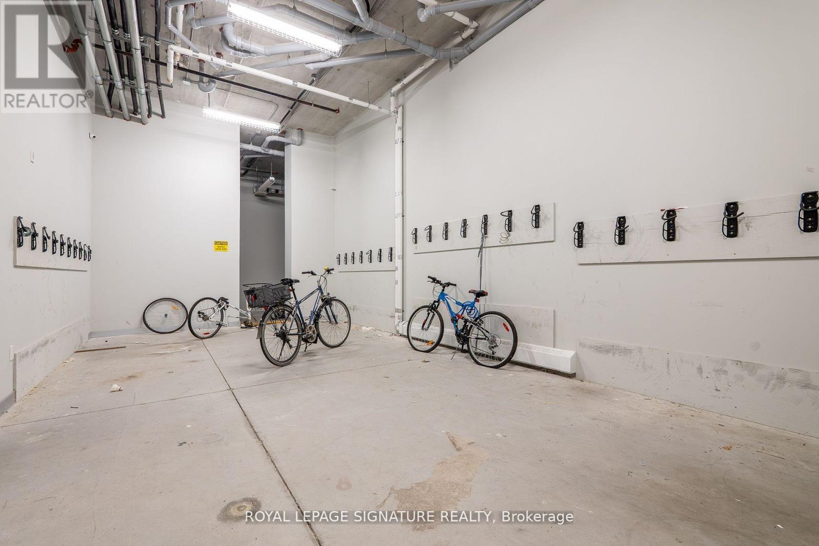 6 - 308 Lester Street, Waterloo, Ontario  N2L 0H9 - Photo 35 - X12726128