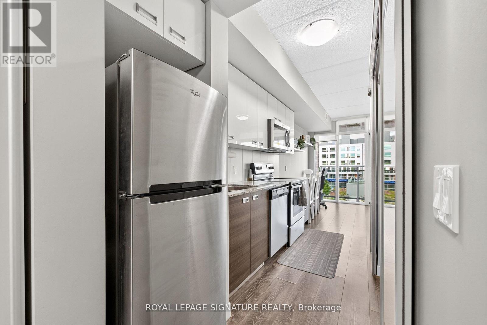 6 - 308 Lester Street, Waterloo, Ontario  N2L 0H9 - Photo 8 - X12726128