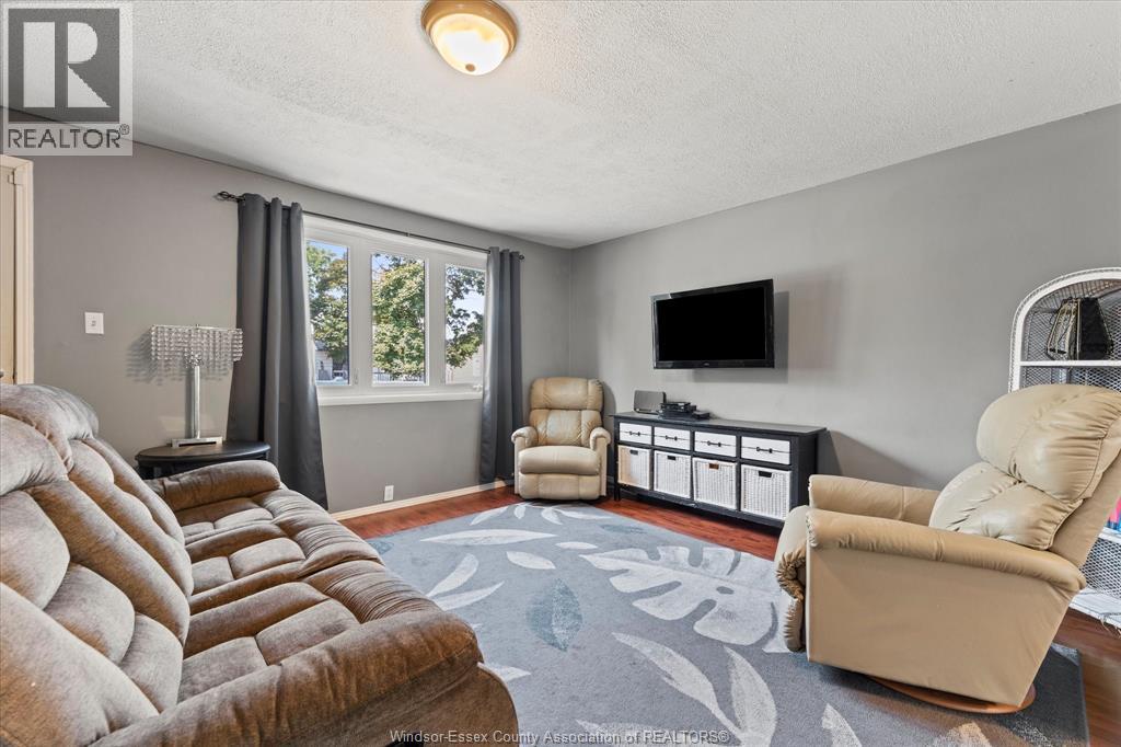 1614 Westcott, Windsor, Ontario  N8Y 4C7 - Photo 4 - 26001856