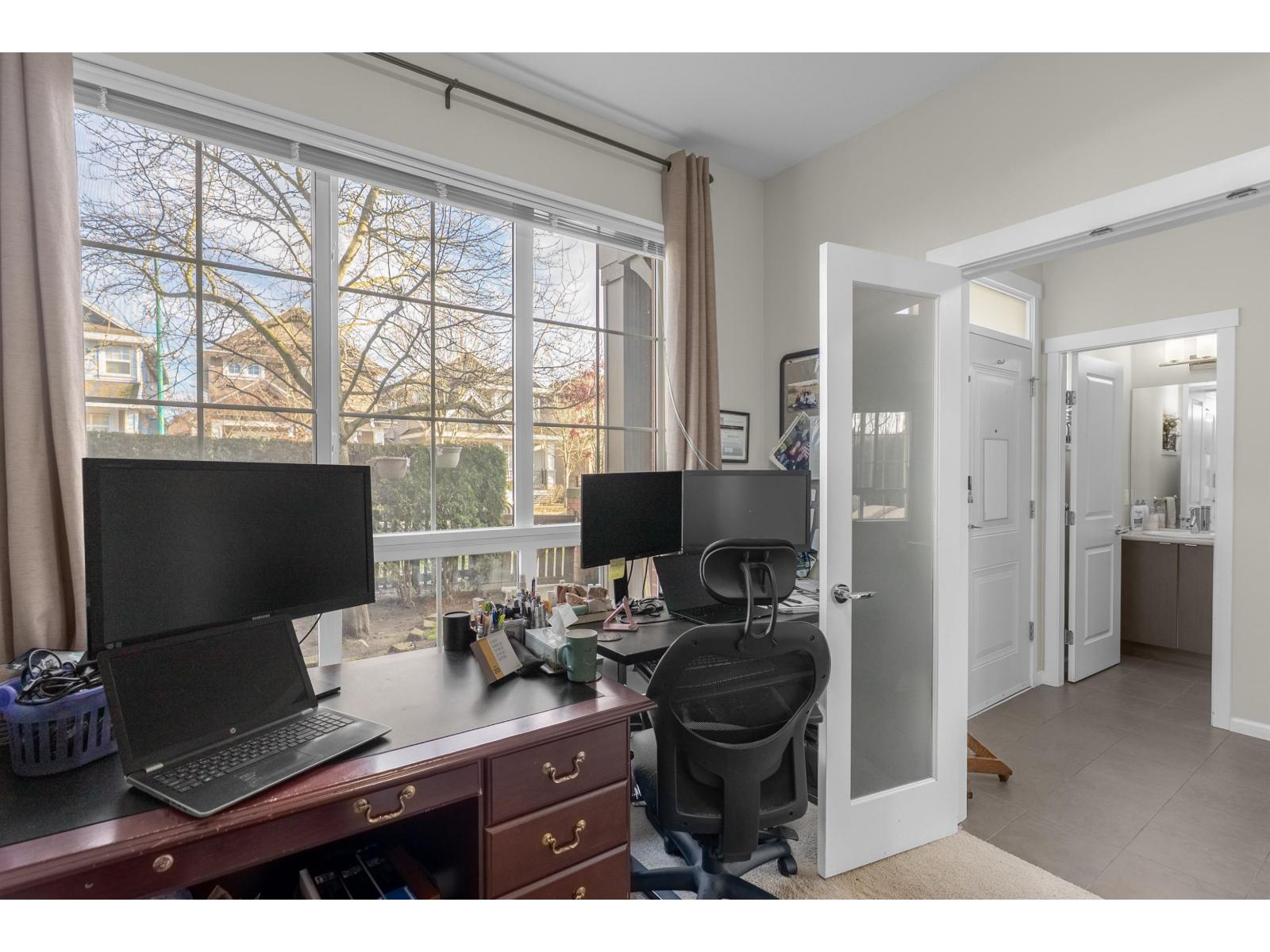 6879 195a Street, Surrey, British Columbia  V4N 6K3 - Photo 11 - R3082129