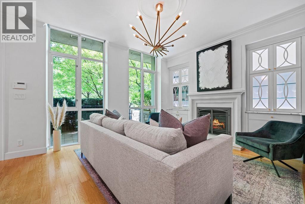 471 BEACH CRESCENT, Vancouver, British Columbia