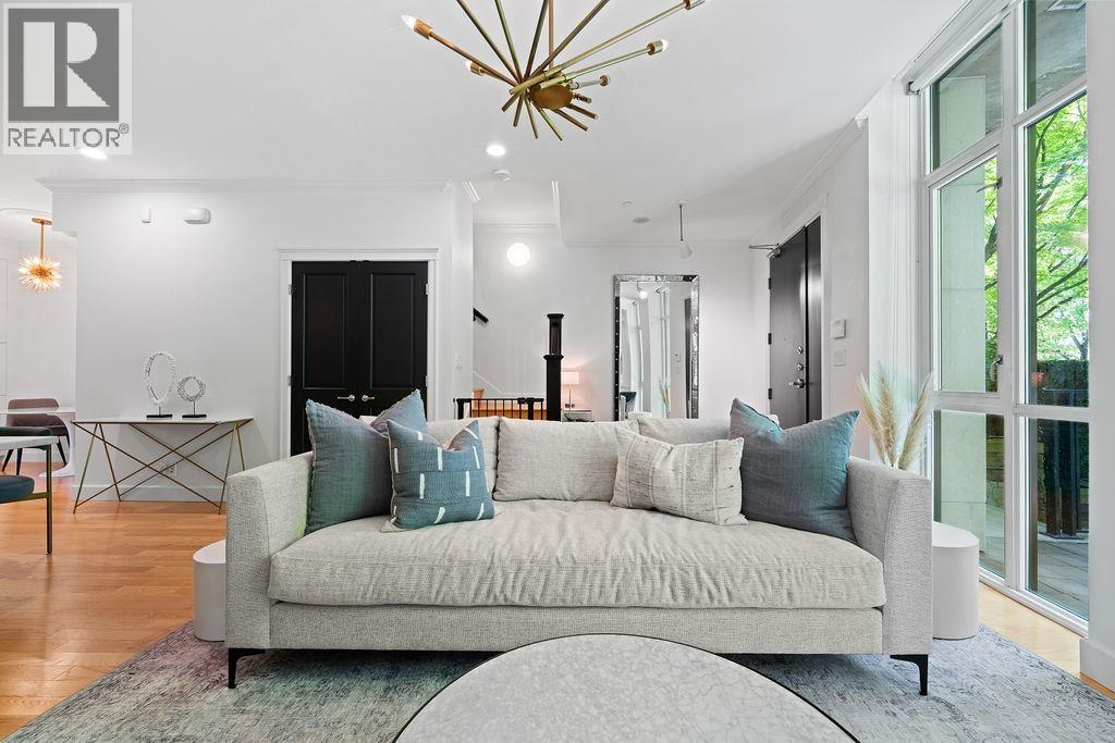 471 Beach Crescent, Vancouver, British Columbia  V6Z 3B9 - Photo 25 - R3082702