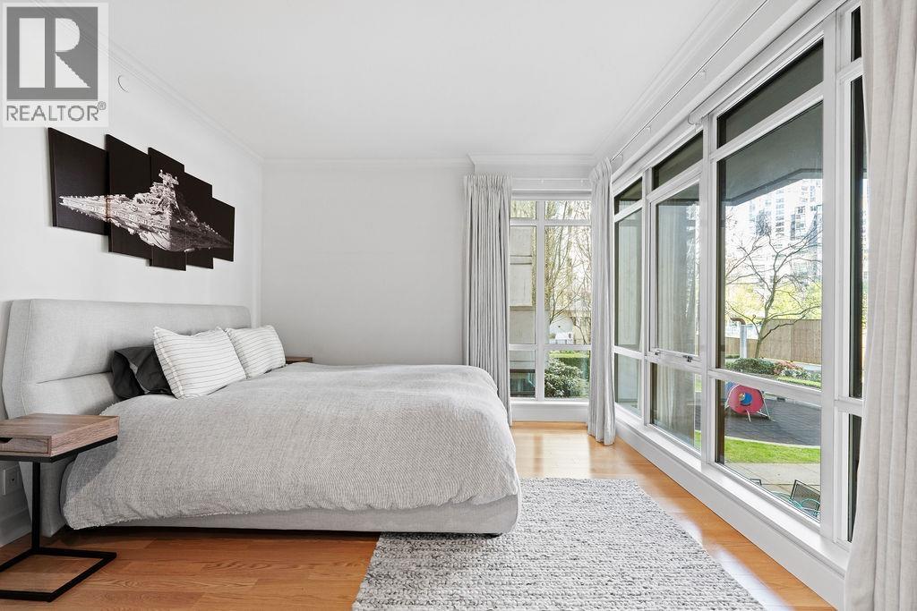 471 Beach Crescent, Vancouver, British Columbia  V6Z 3B9 - Photo 30 - R3082702