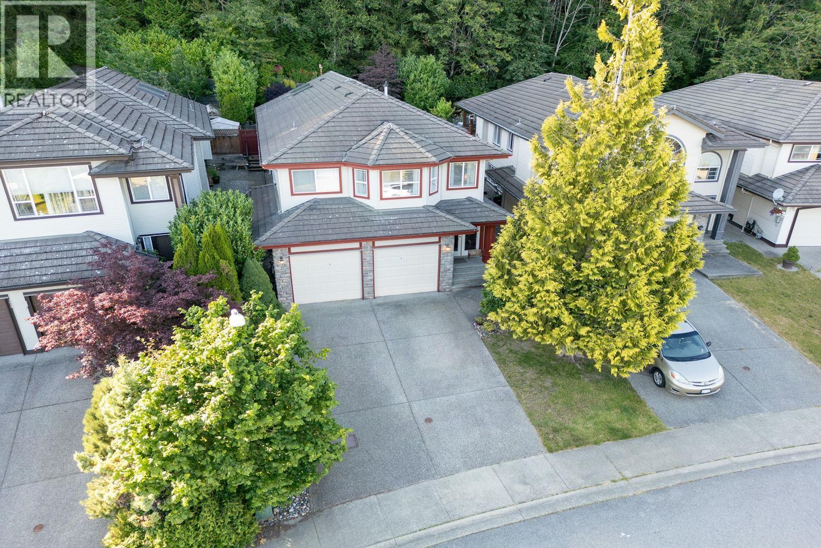 3051 Sienna Court, Coquitlam, British Columbia  V3E 3N7 - Photo 2 - R3082708