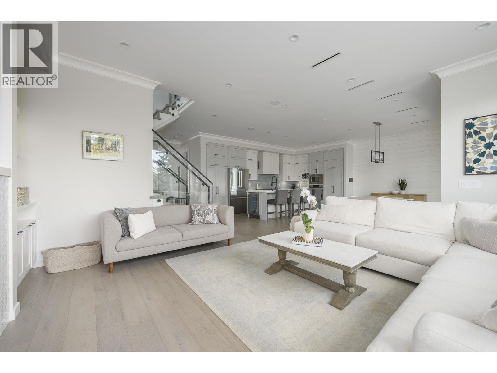 702 Robinson Street, Coquitlam, British Columbia  V3J 2W9 - Photo 9 - R3081841