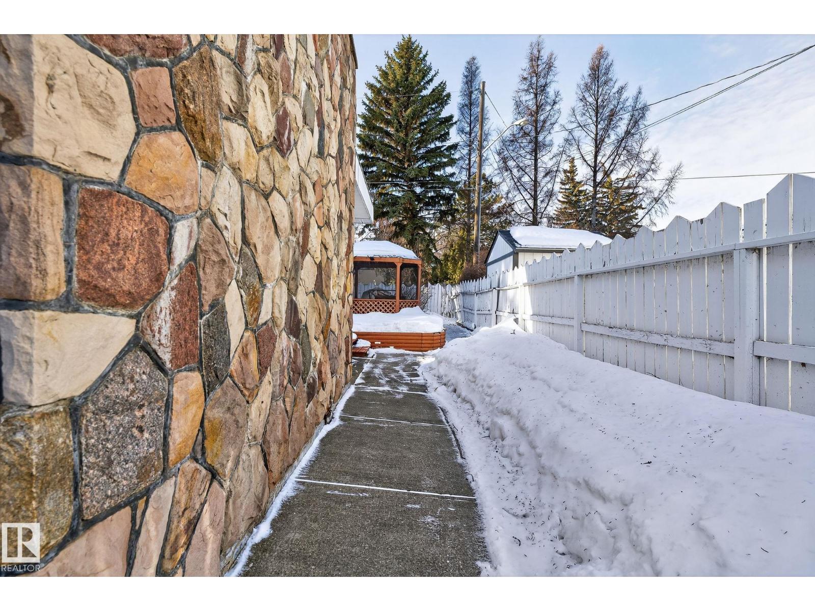 16 Laurier Pl Nw, Edmonton, Alberta  T5R 5P4 - Photo 30 - E4470934