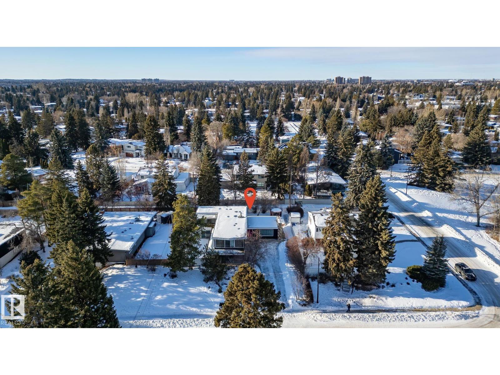 16 Laurier Pl Nw, Edmonton, Alberta  T5R 5P4 - Photo 5 - E4470934